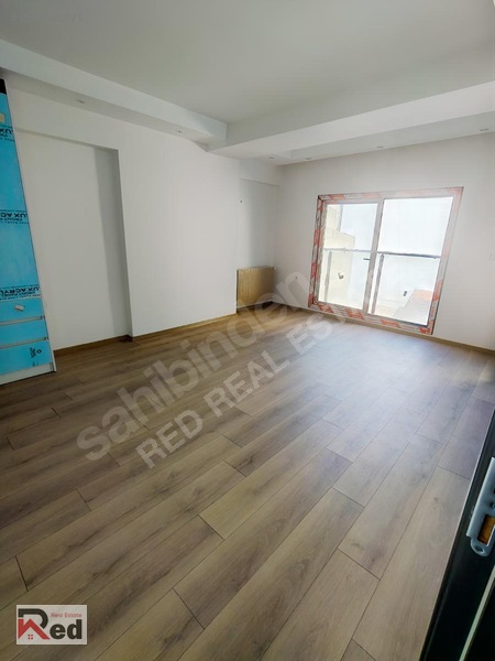 Karşıyaka Çarşı Yakını Sıfır 1+1 — fotoğraf 7