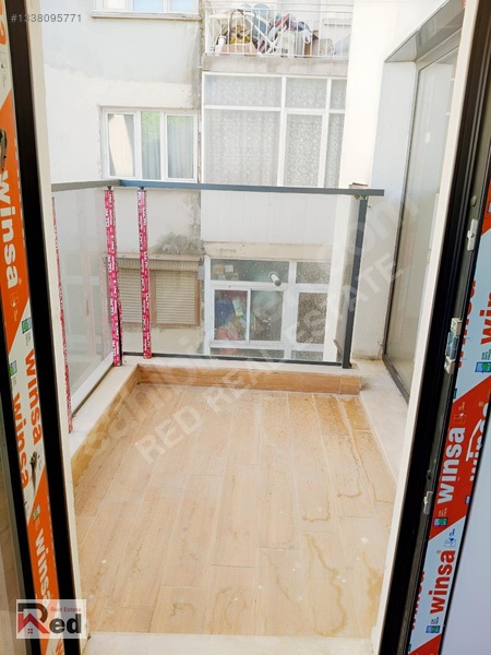 Karşıyaka Çarşı Yakını Sıfır 1+1 — fotoğraf 17