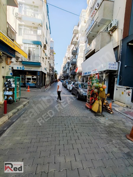 Karşıyaka Çarşı Yakını Sıfır 1+1 — fotoğraf 25