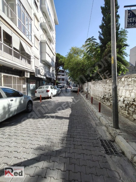 Karşıyaka Çarşı Yakını Sıfır 1+1 — fotoğraf 26