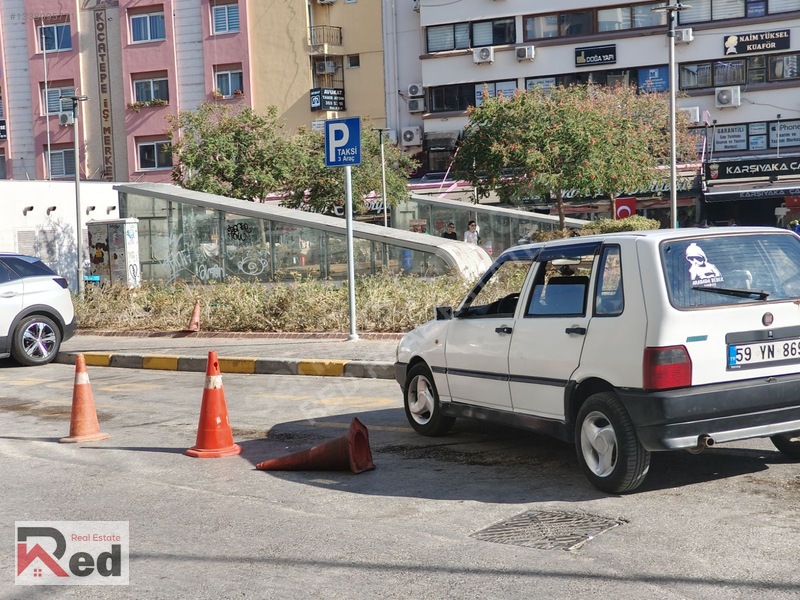 Karşıyaka Çarşı Yakını Sıfır 1+1 — fotoğraf 32