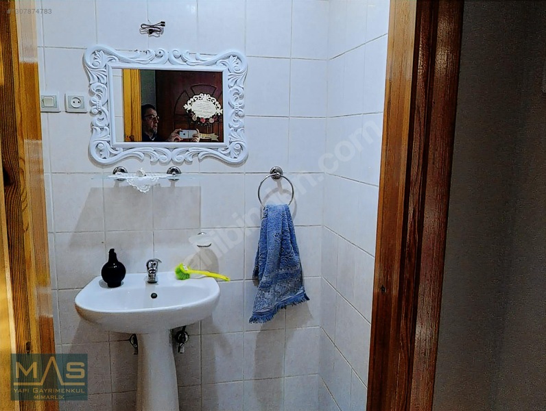 5+1 Odalı 3 Katlı Kombili Bahçe Kullanımı Olan Gazze Cad. Yakın — fotoğraf 3