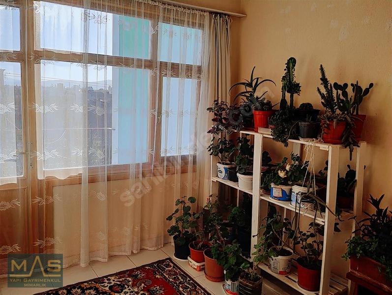 5+1 Odalı 3 Katlı Kombili Bahçe Kullanımı Olan Gazze Cad. Yakın — fotoğraf 11