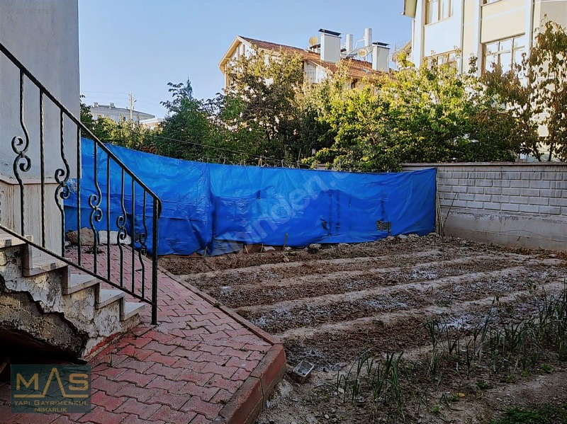 5+1 Odalı 3 Katlı Kombili Bahçe Kullanımı Olan Gazze Cad. Yakın — fotoğraf 14
