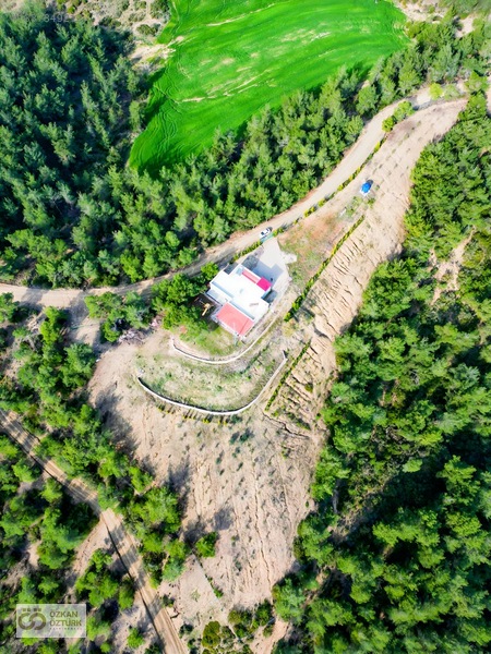 Özkan Öztürk'ten Doğanın Ortasında Muhteşem Göl Manzaralı Villa — fotoğraf 4