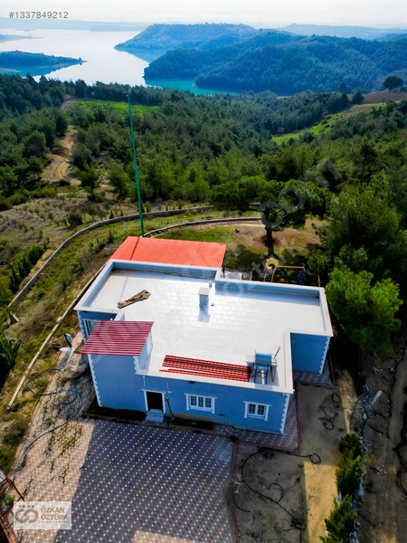 Özkan Öztürk'ten Doğanın Ortasında Muhteşem Göl Manzaralı Villa — fotoğraf 6