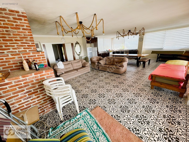 Özkan Öztürk'ten Doğanın Ortasında Muhteşem Göl Manzaralı Villa — fotoğraf 21