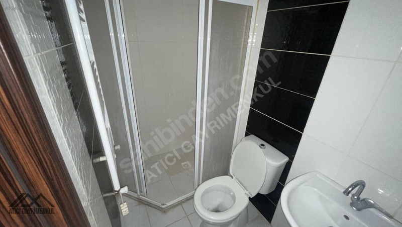 Büyükdere Ardıçlar Sokakta 1+1 Temiz Kiralık Daire — fotoğraf 12