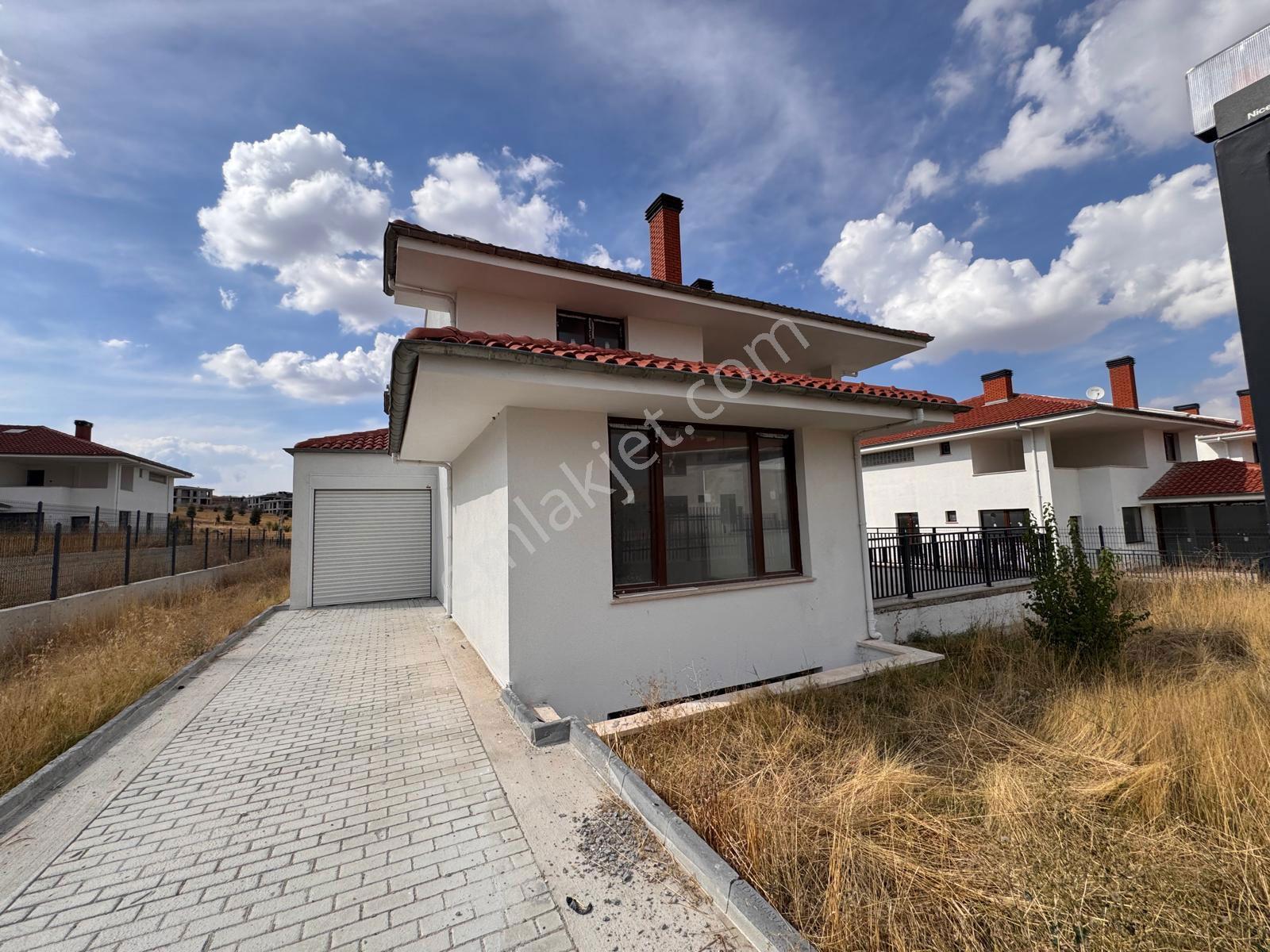 Etimesgut Balıkuyumcu’da 2023 Yapımı, 3 Katlı 4+2 Sıfır Villa | 330 M² Brüt — fotoğraf 4
