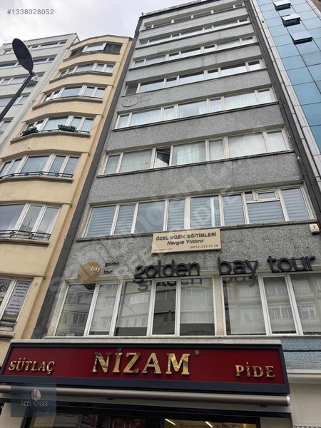 Reel Cadde Den Harbiye Halaskar Gazi Caddesin De Deniz Manzaralı — fotoğraf 6