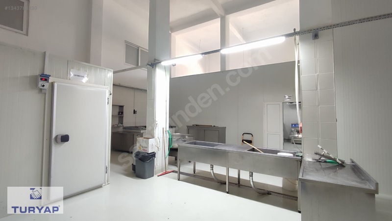 Torbalı Ayrancılar İnönü Mah. Sanayi Sitesi'nde 1.000 M² İş Yeri — fotoğraf 6