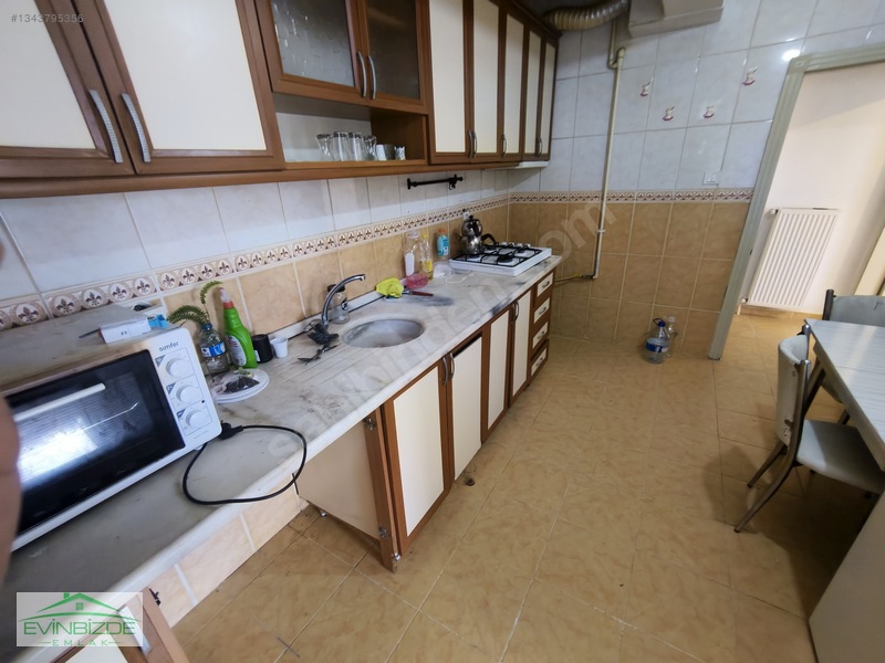 Evinbizde'den 2+1 Metroya Yakın, Kat Konumunda Ön Cephe Balkonlu — fotoğraf 9