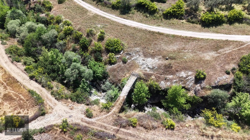 Bergama Tırmanlar Mahallesinde 26,902 M2 Acil Satılık Tarla — fotoğraf 3