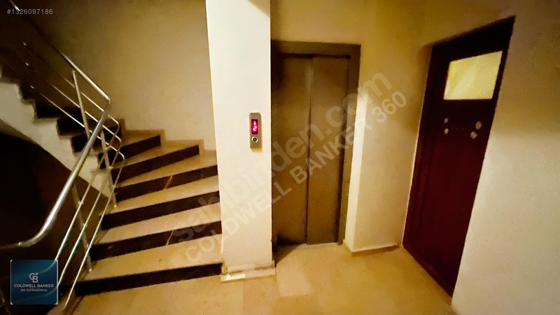 Narlıdere'nin Merkezi Noktasında 130 M² Satılık Ofis — fotoğraf 16