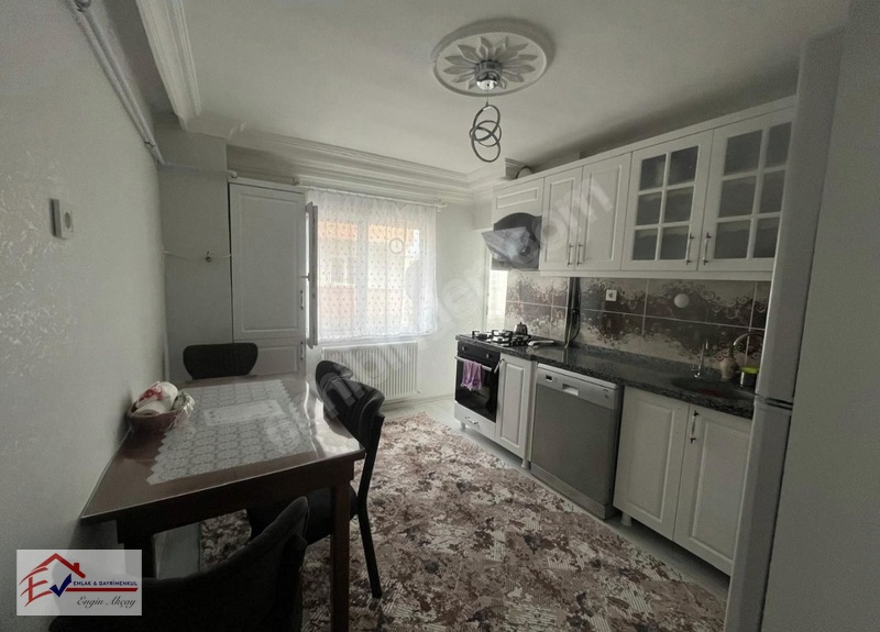 Ev Emlak'tan Dadaşkent'de Satılık Arakat Sıfır Yapılı Daire — fotoğraf 2