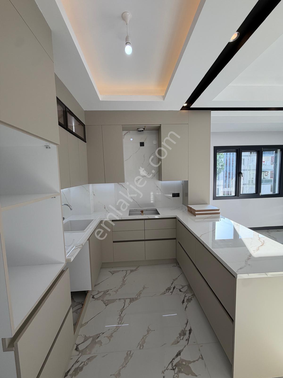 Kuşadası Davutlar Merkez 2+1 Sıfır Havuzlu Daire — fotoğraf 3