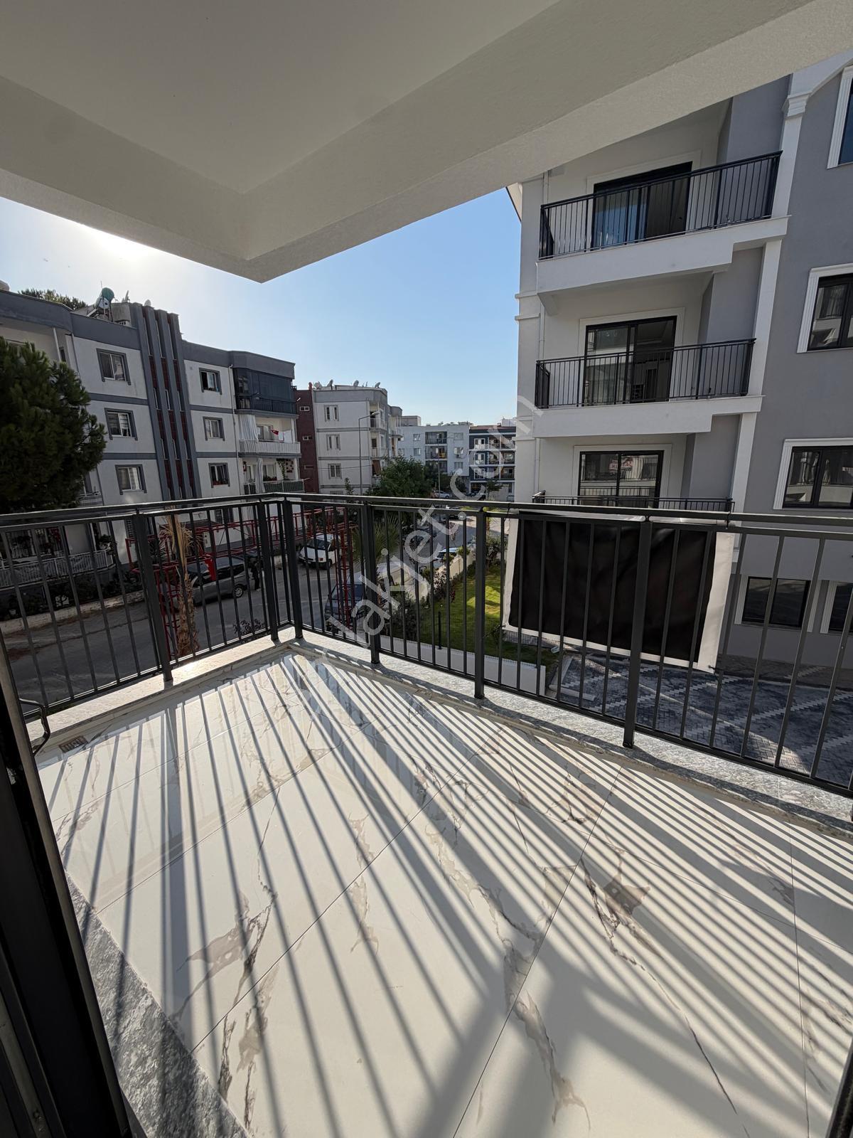 Kuşadası Davutlar Merkez 2+1 Sıfır Havuzlu Daire — fotoğraf 26