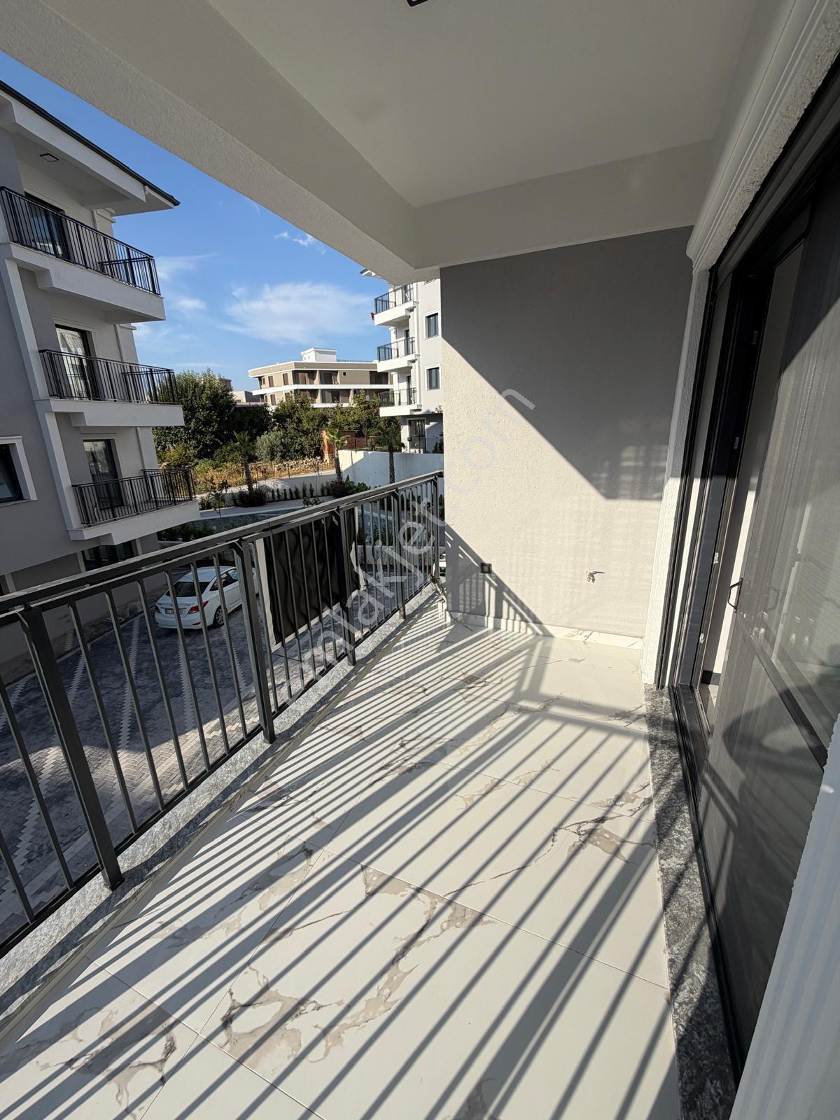 Kuşadası Davutlar Merkez 2+1 Sıfır Havuzlu Daire — fotoğraf 27