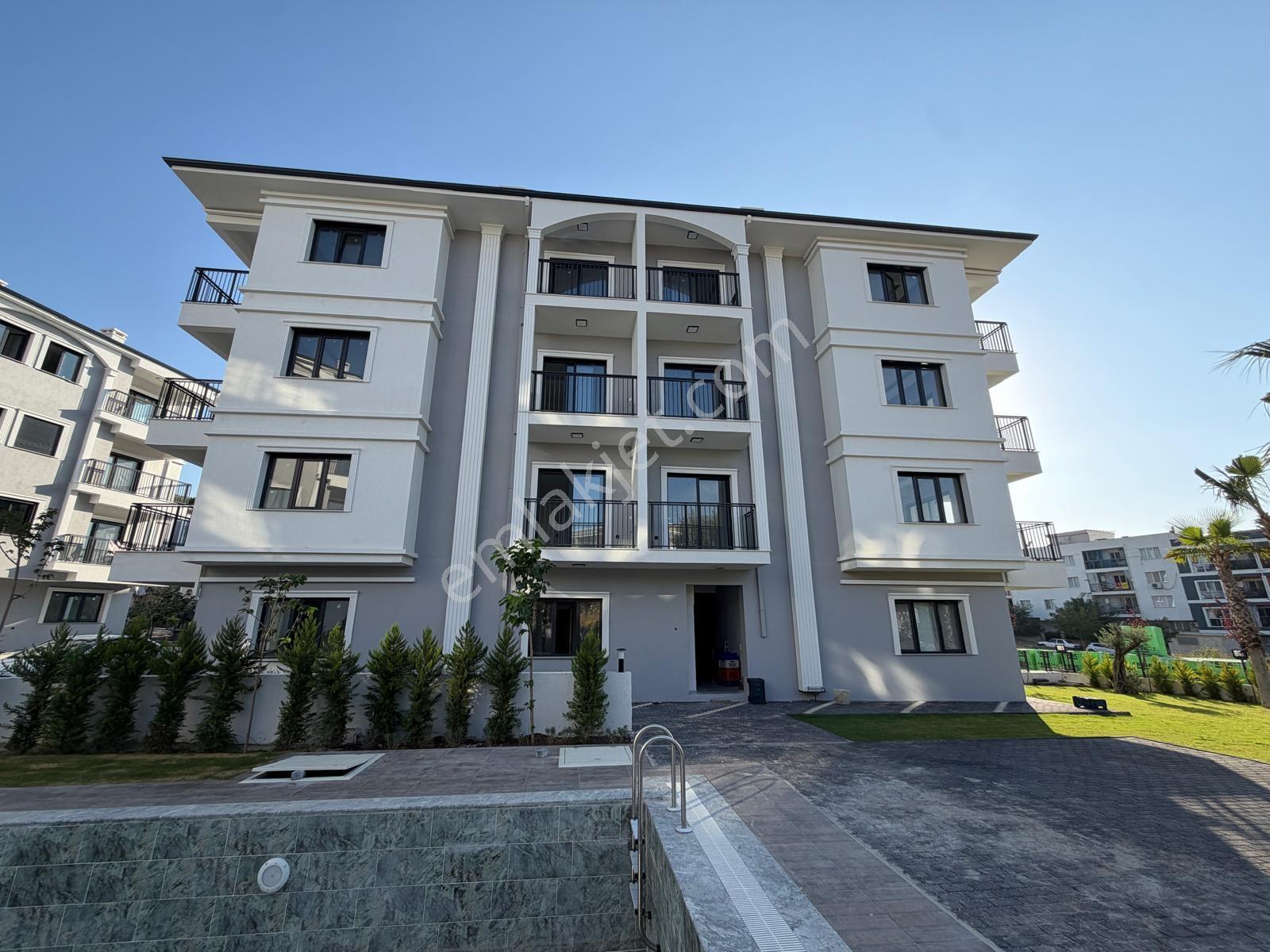 Kuşadası Davutlar Merkez 2+1 Sıfır Havuzlu Daire — fotoğraf 32