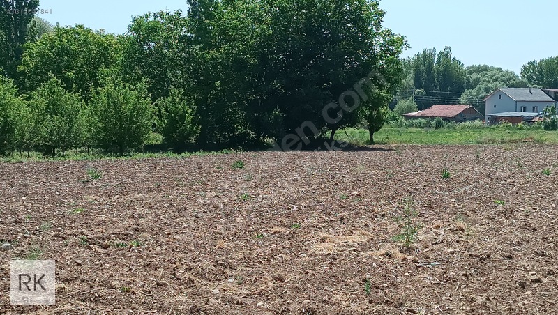 Isparta Yalvaç Kurusarı'da İmarlı 1502 M² Satılık Arsa — fotoğraf 7