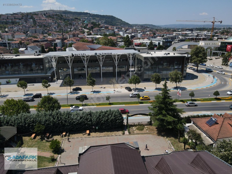 Buyapı Altınışık İşmerkezinde Kiralık Dükkan Ve Mağazalar — fotoğraf 3
