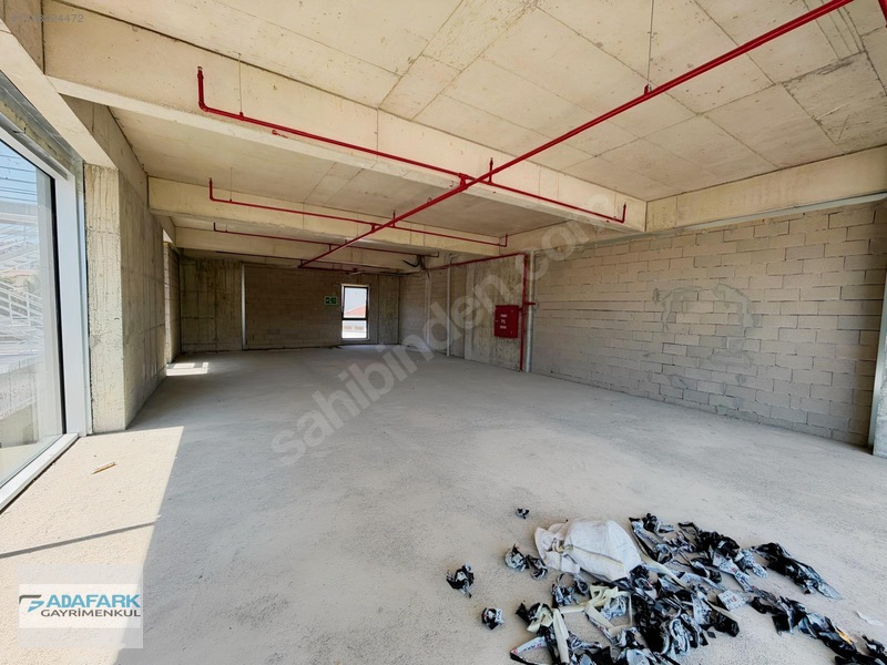 Buyapı Altınışık İşmerkezinde Kiralık Dükkan Ve Mağazalar — fotoğraf 12