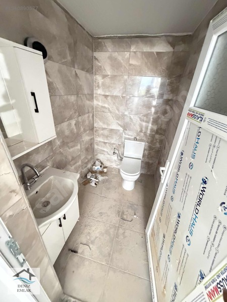 Cadde Üstünde Merkeze Yakın Wc Li Bodrum Katlı 135 M2 Dükkan — fotoğraf 5