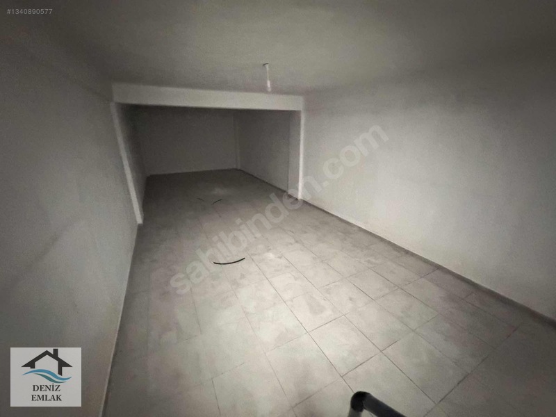 Cadde Üstünde Merkeze Yakın Wc Li Bodrum Katlı 135 M2 Dükkan — fotoğraf 8