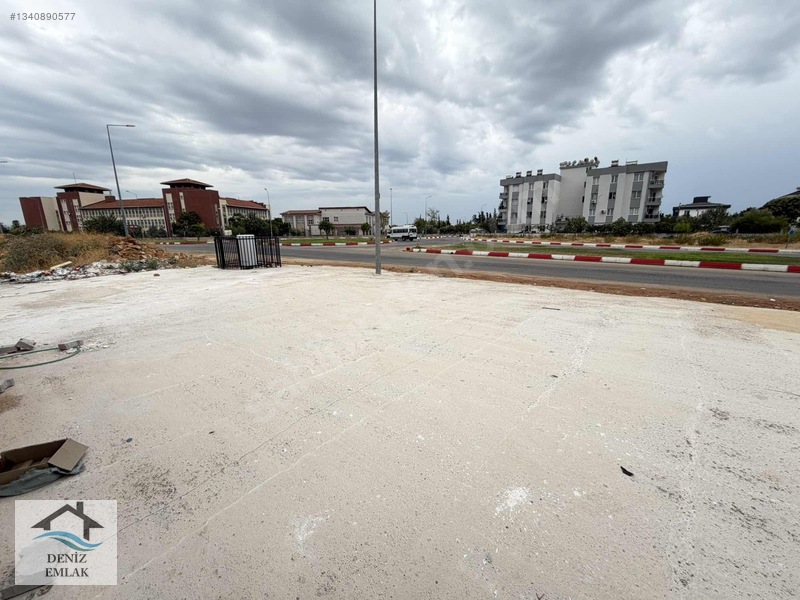 Cadde Üstünde Merkeze Yakın Wc Li Bodrum Katlı 135 M2 Dükkan — fotoğraf 10