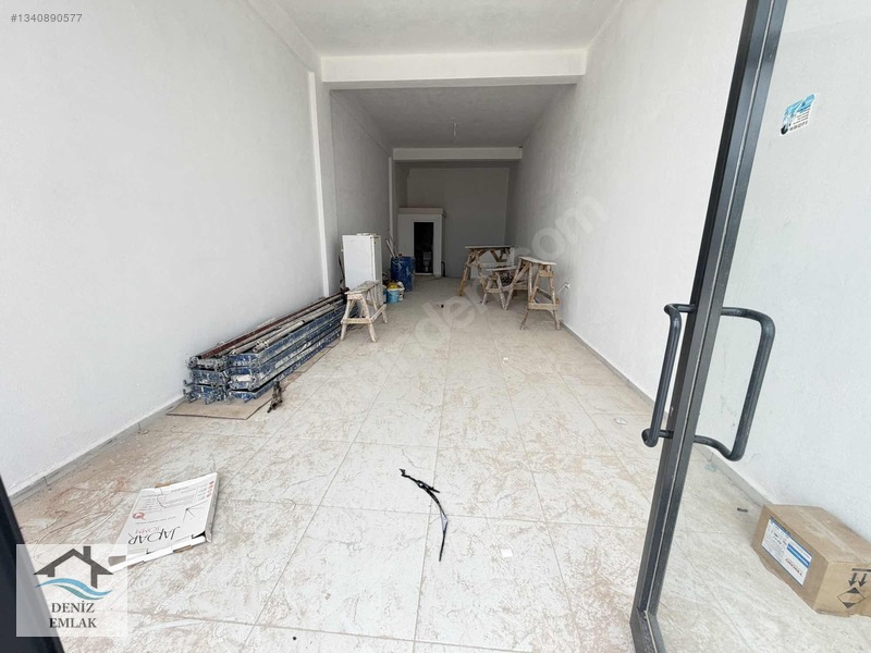 Cadde Üstünde Merkeze Yakın Wc Li Bodrum Katlı 135 M2 Dükkan — fotoğraf 11