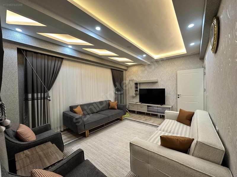 Özbadıllı Emlaktan 3+1 İçi Full Yapılı 165 Mt2 Lüks Daire — fotoğraf 3