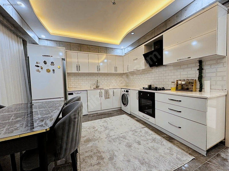 Özbadıllı Emlaktan 3+1 İçi Full Yapılı 165 Mt2 Lüks Daire — fotoğraf 10