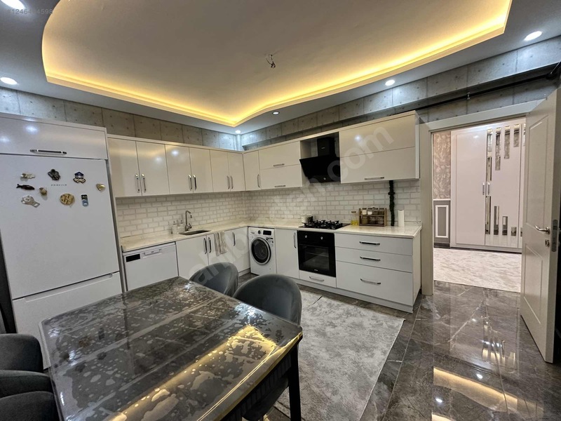 Özbadıllı Emlaktan 3+1 İçi Full Yapılı 165 Mt2 Lüks Daire — fotoğraf 11