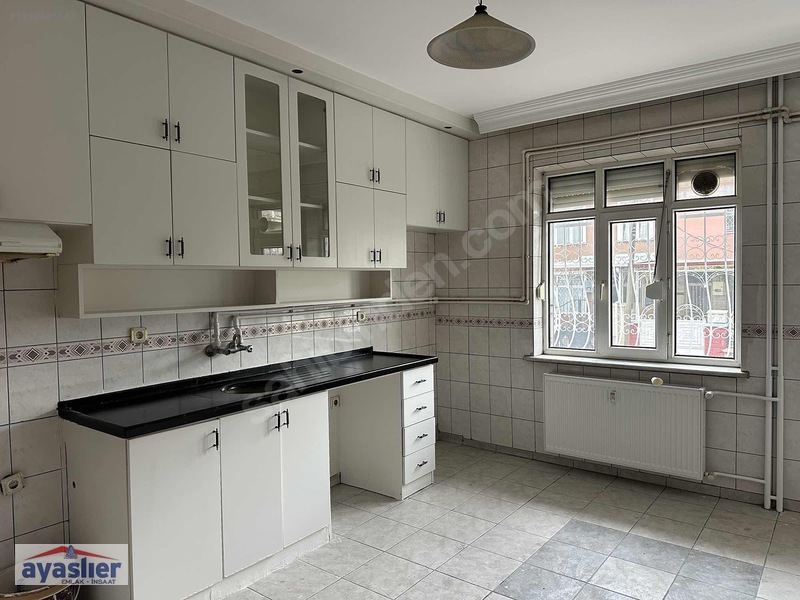 Ayaslıer'den Aydoğdu Mah.pirebi Eski Stad Civ. Satılık 3+1 Daire — fotoğraf 4