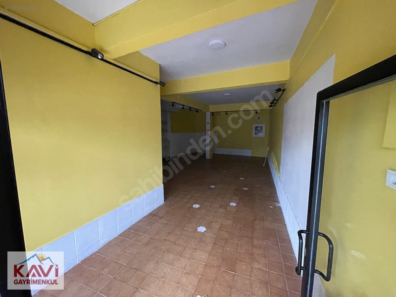 Meydanda Kiralık İş Yeri / Kavi Gayrimenkulden — fotoğraf 2