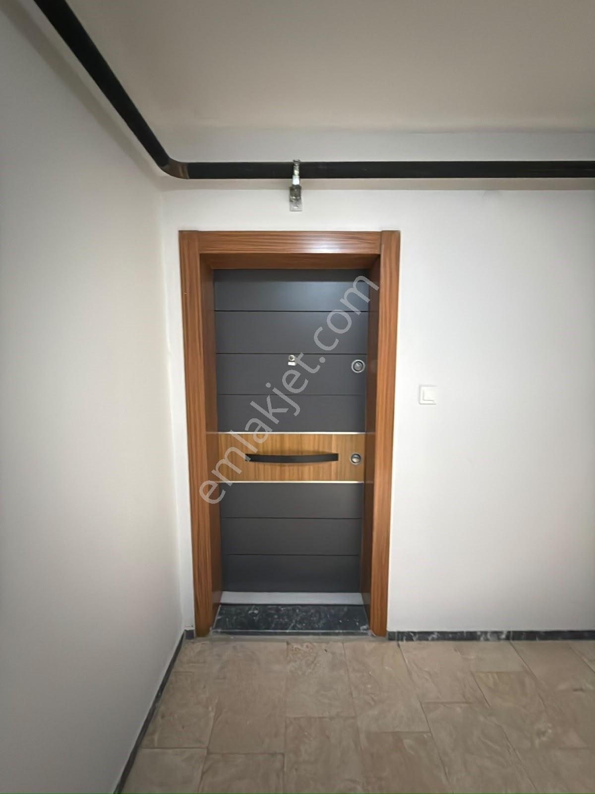 Altınşah Emlak'Tan Yeni Binada Masrafsız Yapılı Y.Giriş 2+1 — fotoğraf 24