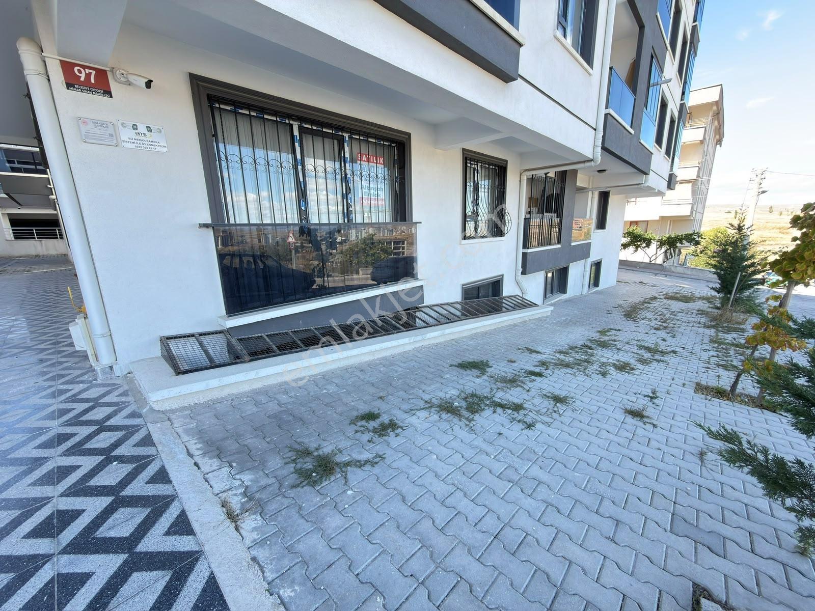 Altınşah Emlak'Tan Yeni Binada Masrafsız Yapılı Y.Giriş 2+1 — fotoğraf 27