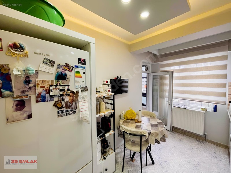 3s'ten Fatihte Sıfır Ayarında Güney Cephe Lüks Satılık 2+1 Daire — fotoğraf 8