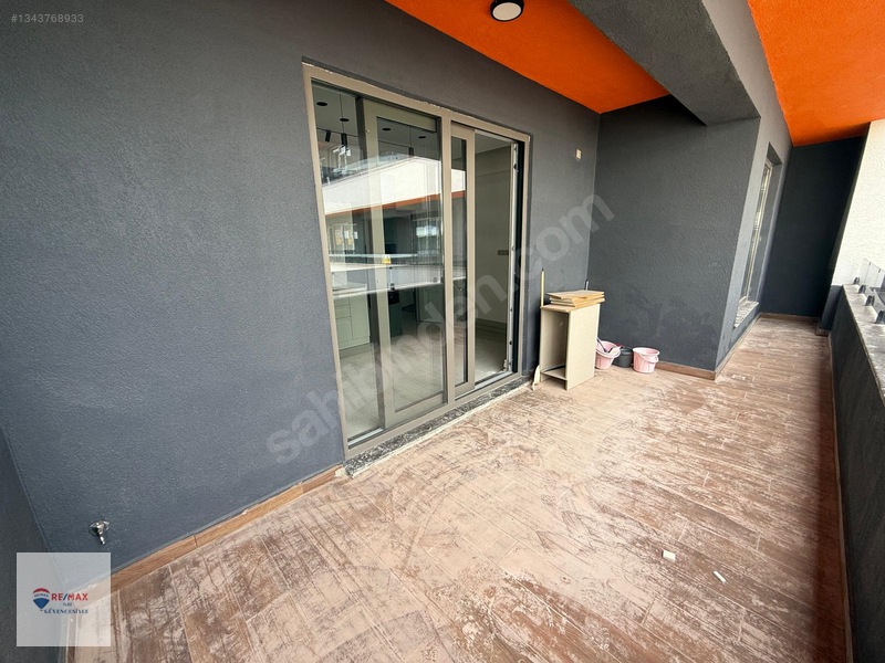 Remax İlk'den Kombina'da 3+0 Satılık Daire — fotoğraf 5