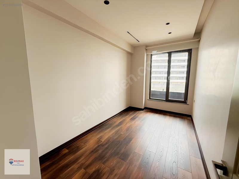 Remax İlk'den Kombina'da 3+0 Satılık Daire — fotoğraf 13