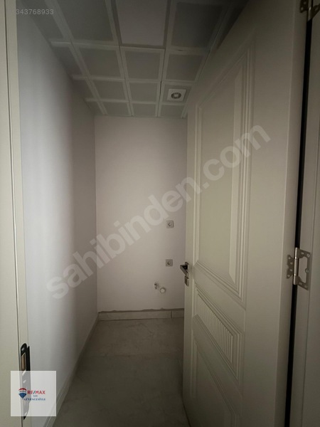 Remax İlk'den Kombina'da 3+0 Satılık Daire — fotoğraf 16
