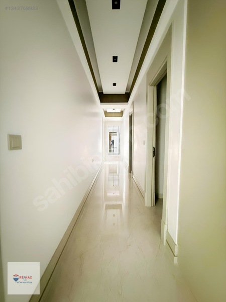 Remax İlk'den Kombina'da 3+0 Satılık Daire — fotoğraf 18
