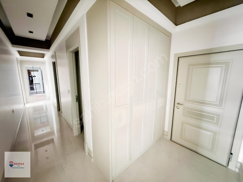 Remax İlk'den Kombina'da 3+0 Satılık Daire — fotoğraf 19