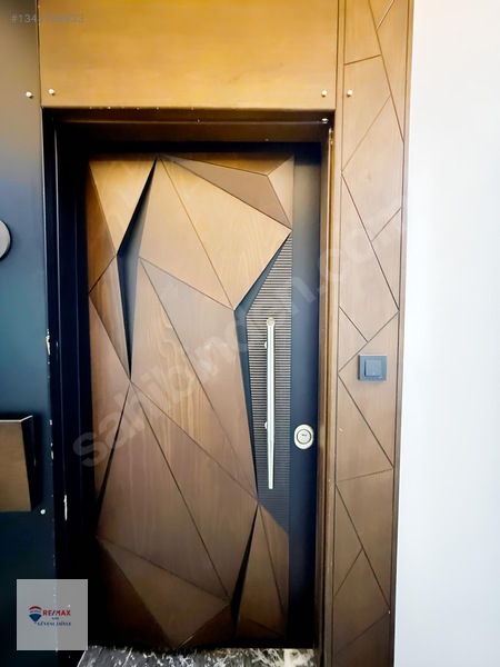 Remax İlk'den Kombina'da 3+0 Satılık Daire — fotoğraf 20