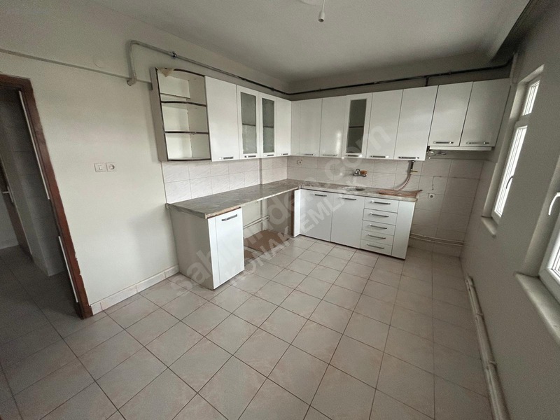 Kepez'de Merkezi Konumda Kiralık 3+1 Daire, 110m² — fotoğraf 3