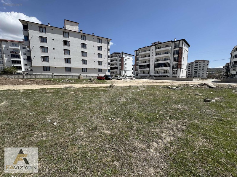 Doğukent Spor Köyü Altında Kat Karşılığı 1.641 M2 Arsa — fotoğraf 2