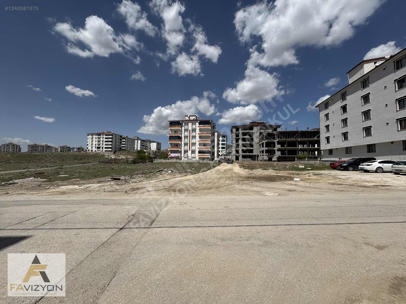 Doğukent Spor Köyü Altında Kat Karşılığı 1.641 M2 Arsa — fotoğraf 3