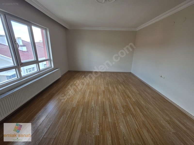 Alsancak Mah.de Satılık 3+1 Daire — fotoğraf 2