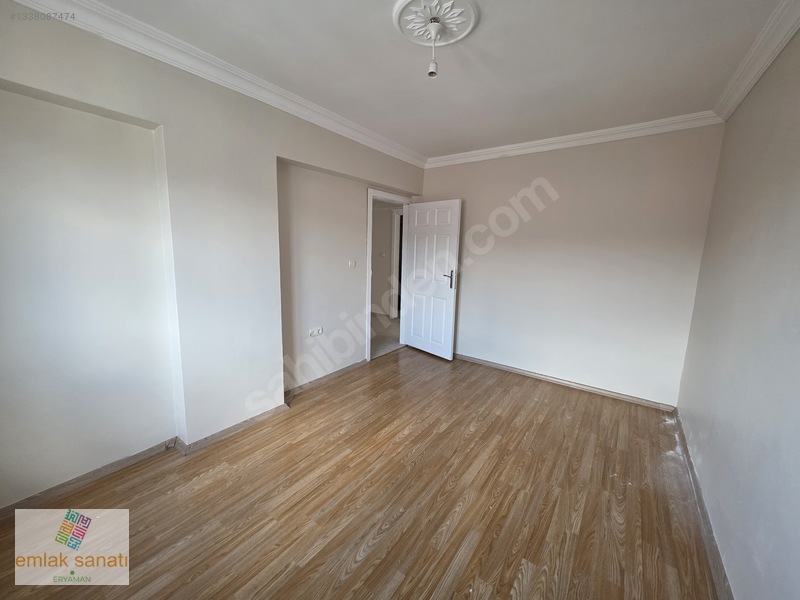 Alsancak Mah.de Satılık 3+1 Daire — fotoğraf 7