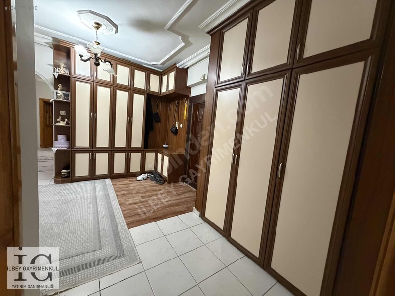 İlbey"gayrimenkul Den Gaziler Eski Son Durakta Satlık 3+1 Daire — fotoğraf 7
